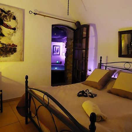 Chambre Love Romantique Avec Spa Privee Calvi  Ngoại thất bức ảnh