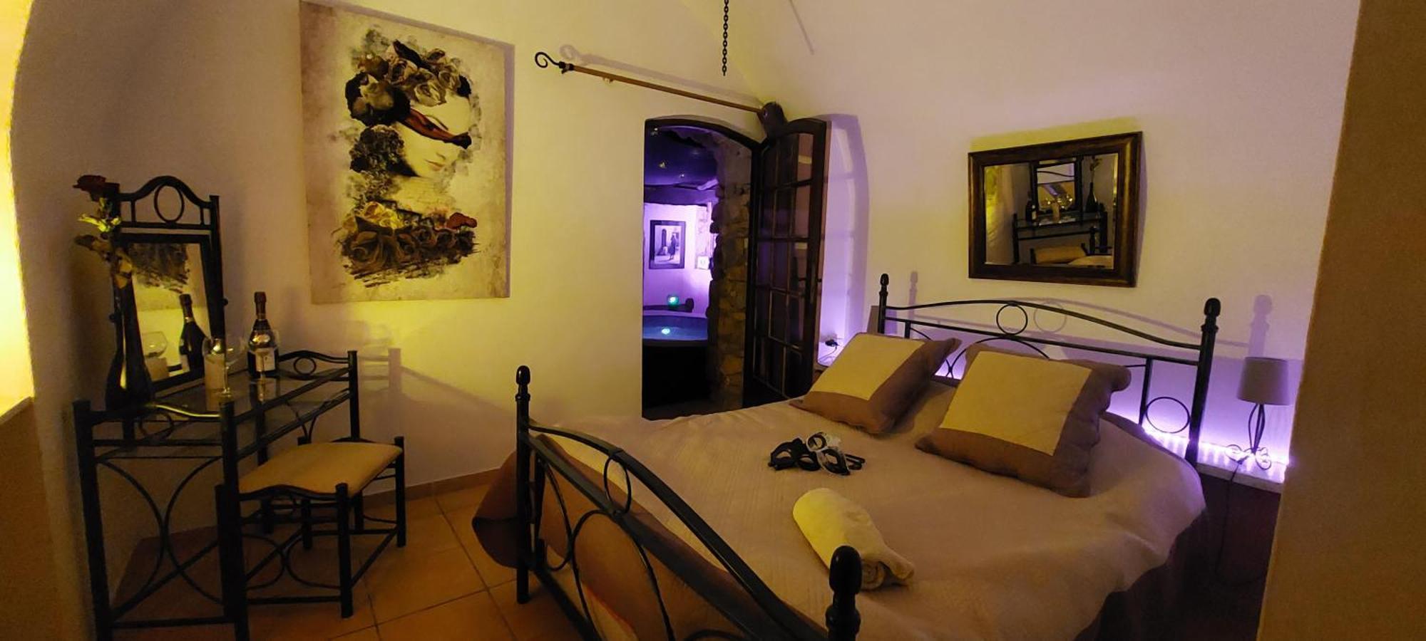 Chambre Love Romantique Avec Spa Privee Calvi  Ngoại thất bức ảnh